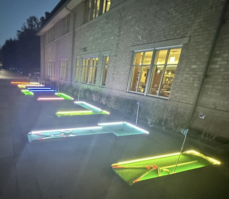 9 LED Hole Mini Golf